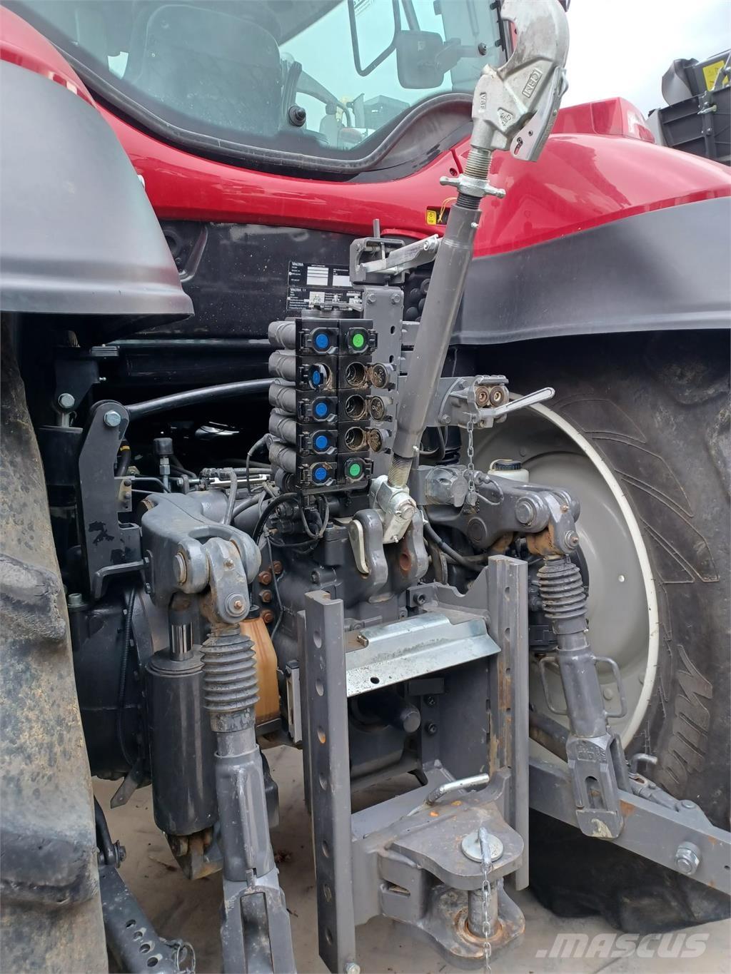 Valtra T 214 Traktorit