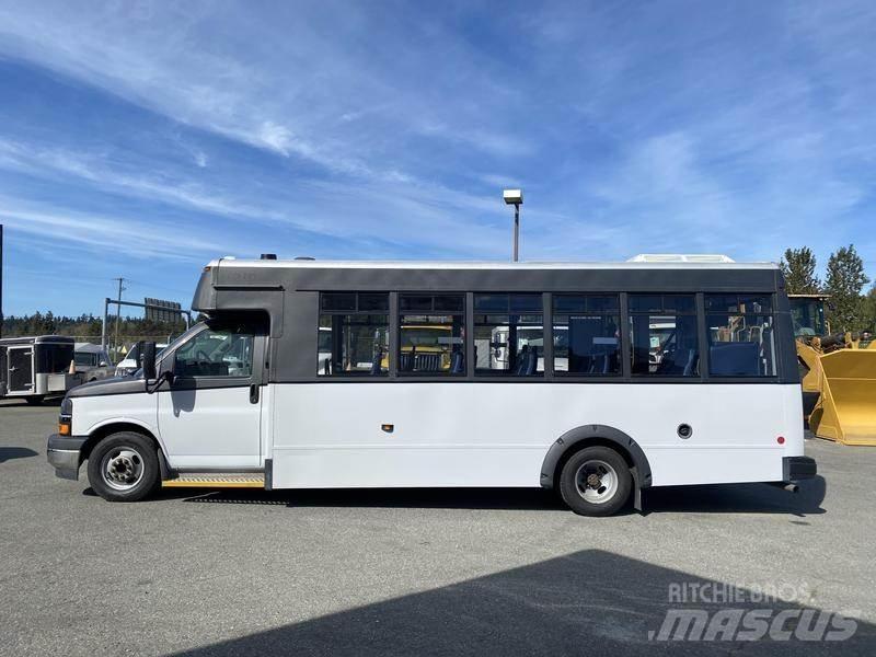 Chevrolet Express Minibussit