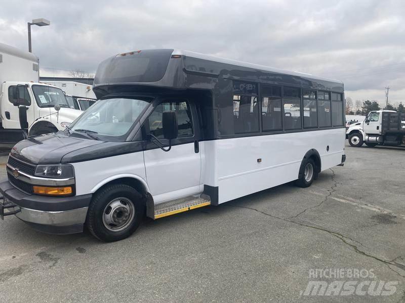 Chevrolet Express Minibussit