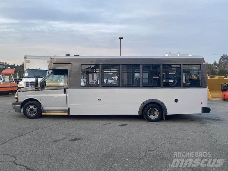 Chevrolet Express Minibussit