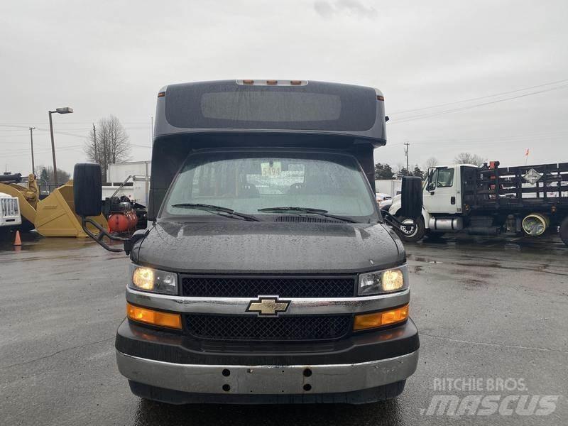 Chevrolet Express Minibussit