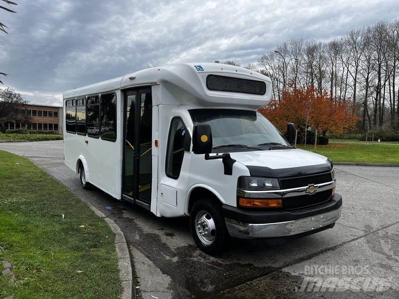 Chevrolet Express Minibussit