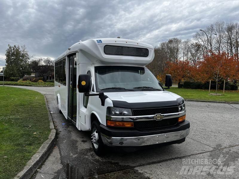 Chevrolet Express Minibussit