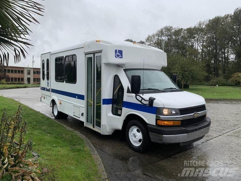 Chevrolet Express Minibussit