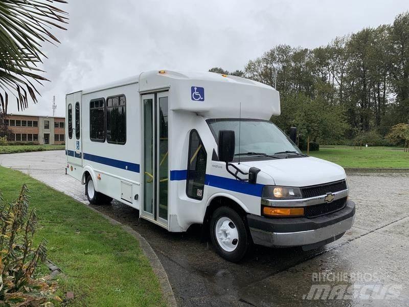 Chevrolet Express Minibussit