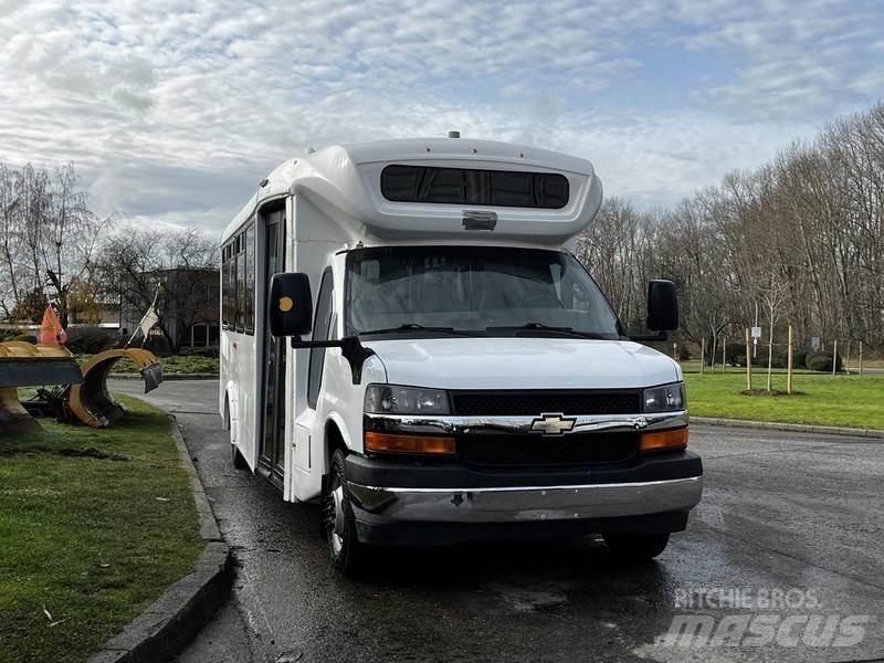 Chevrolet Express Minibussit