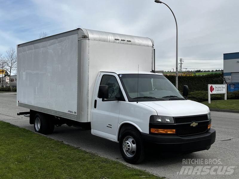 Chevrolet Express Pakettiautot
