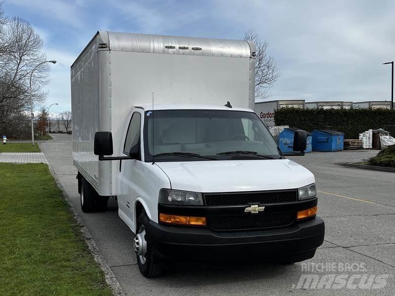 Chevrolet Express Pakettiautot