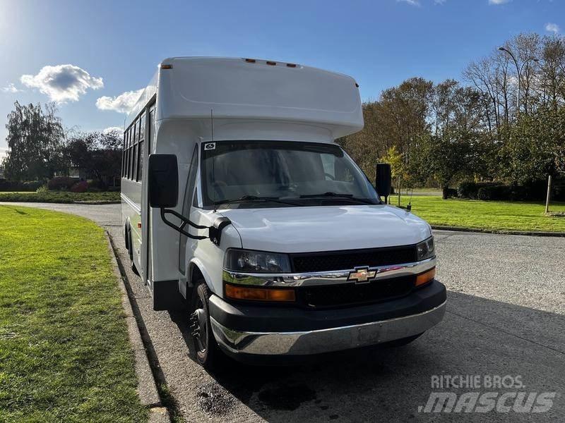 Chevrolet Express Minibussit