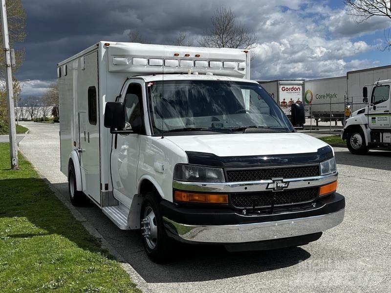 Chevrolet Express Pakettiautot