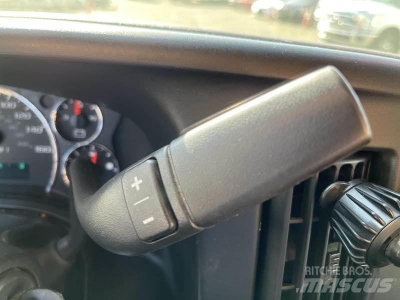 Chevrolet Express Pakettiautot