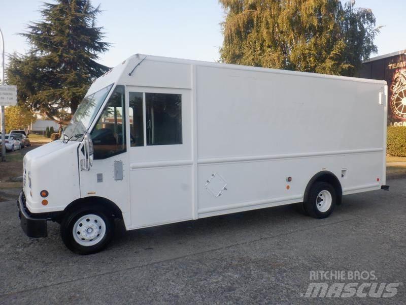 Ford Econoline Pakettiautot