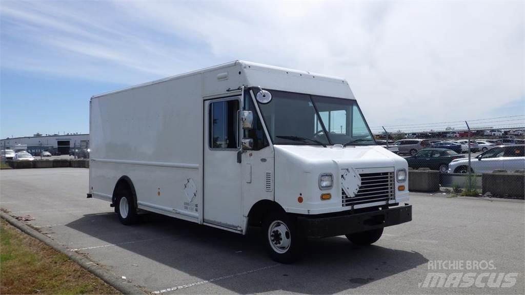 Ford Econoline Pakettiautot