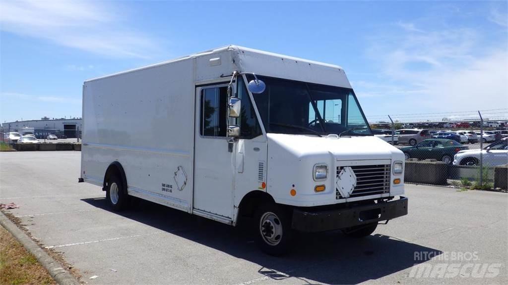 Ford Econoline Pakettiautot