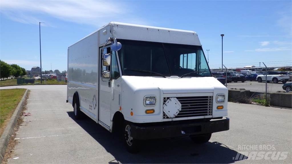 Ford Econoline Pakettiautot
