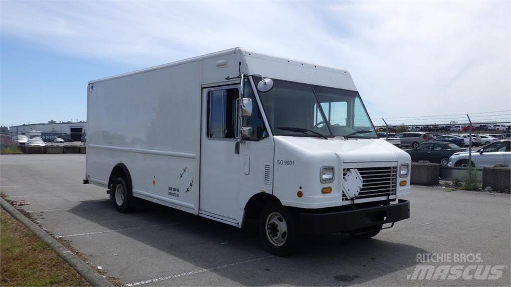 Ford Econoline Pakettiautot