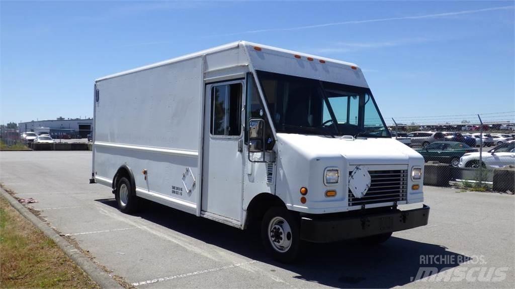 Ford Econoline Pakettiautot