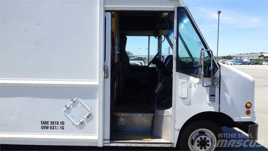 Ford Econoline Pakettiautot