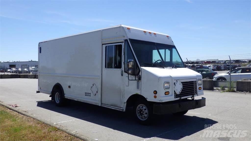 Ford Econoline Pakettiautot