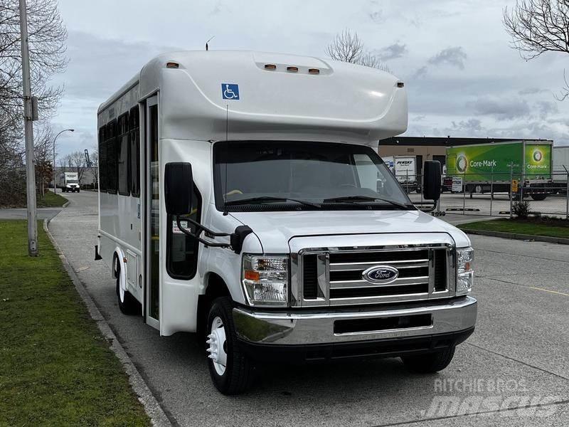 Ford Econoline Minibussit