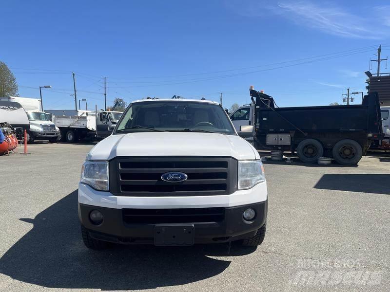Ford Expedition Henkilöautot