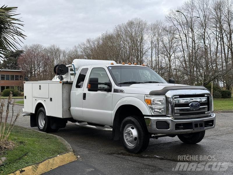 Ford F-350 SD Tienhoitoautot