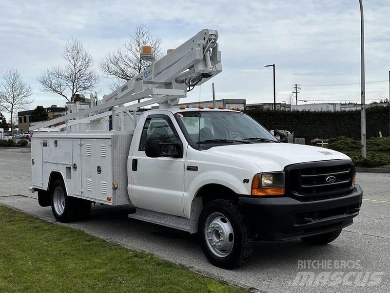 Ford F-450 SD Tienhoitoautot
