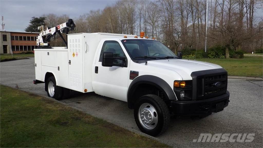 Ford F-550 Nosturiautot