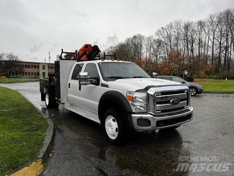 Ford F-550 Nosturiautot