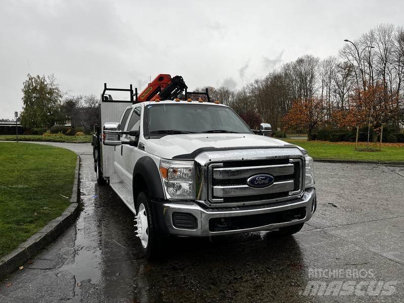 Ford F-550 Nosturiautot