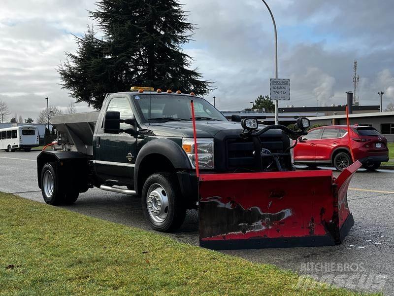 Ford F-550 Lumiaurat