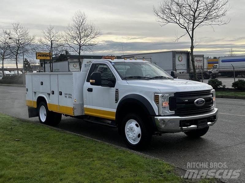 Ford F-550 Tienhoitoautot
