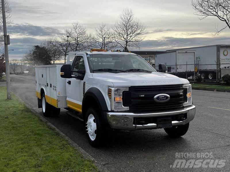 Ford F-550 Tienhoitoautot