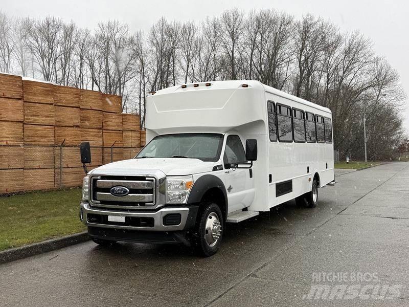 Ford F-550 Minibussit