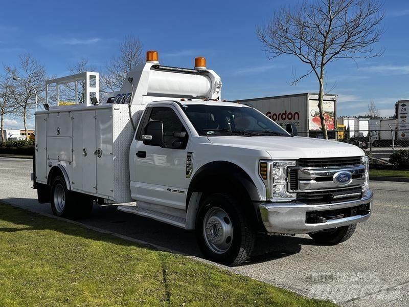 Ford F-550 Tienhoitoautot