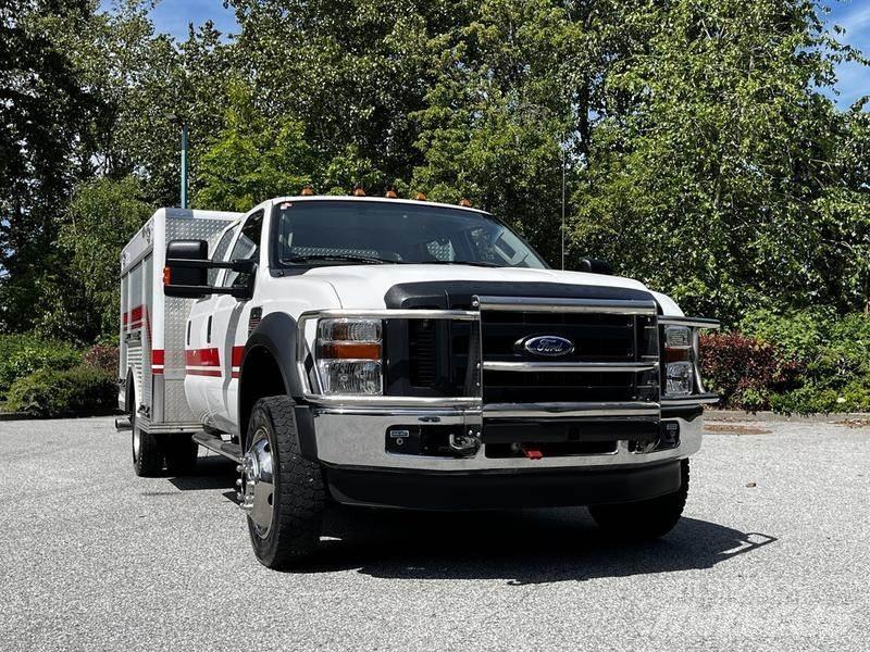 Ford F-550 Tienhoitoautot