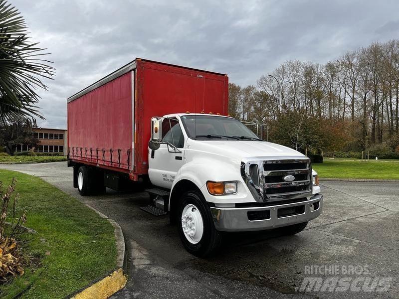 Ford F-750 Pakettiautot