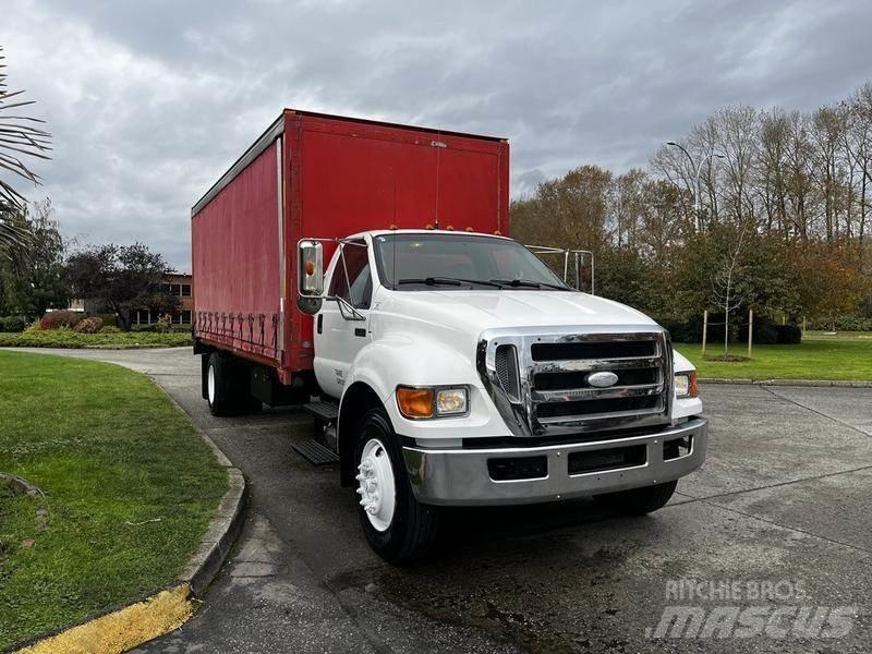 Ford F-750 Pakettiautot