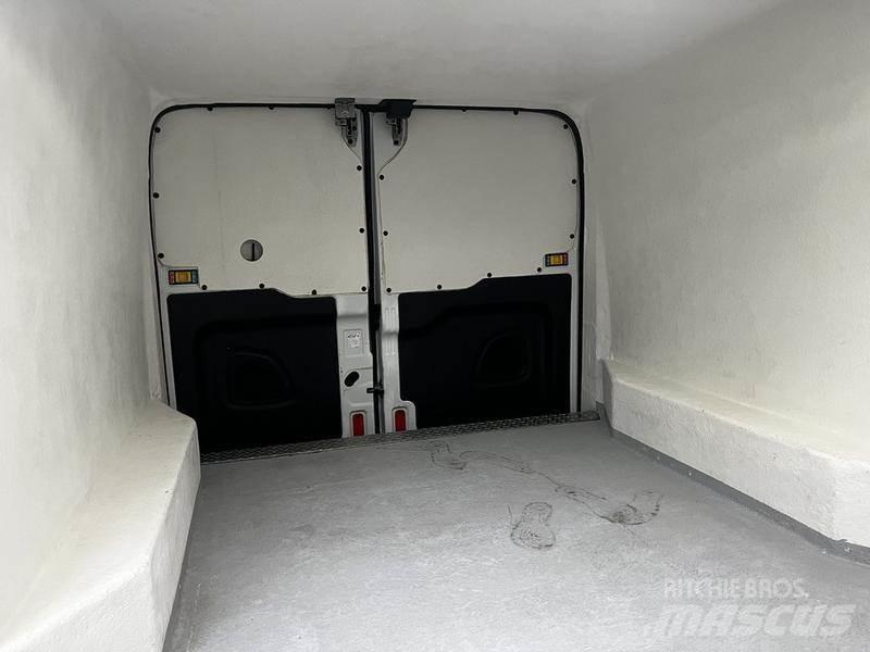 Ford Transit Pakettiautot