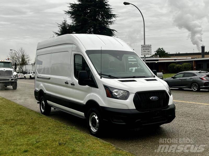 Ford Transit Pakettiautot