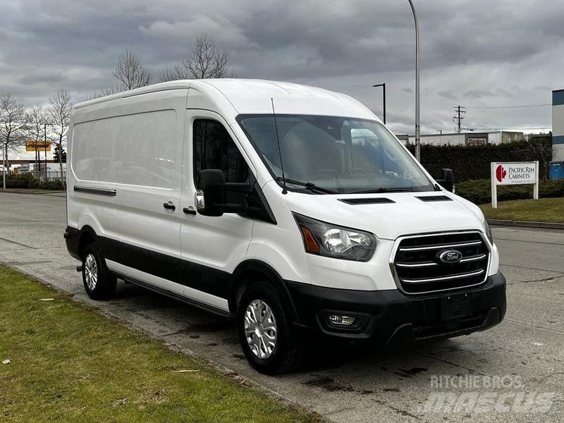 Ford Transit Pakettiautot