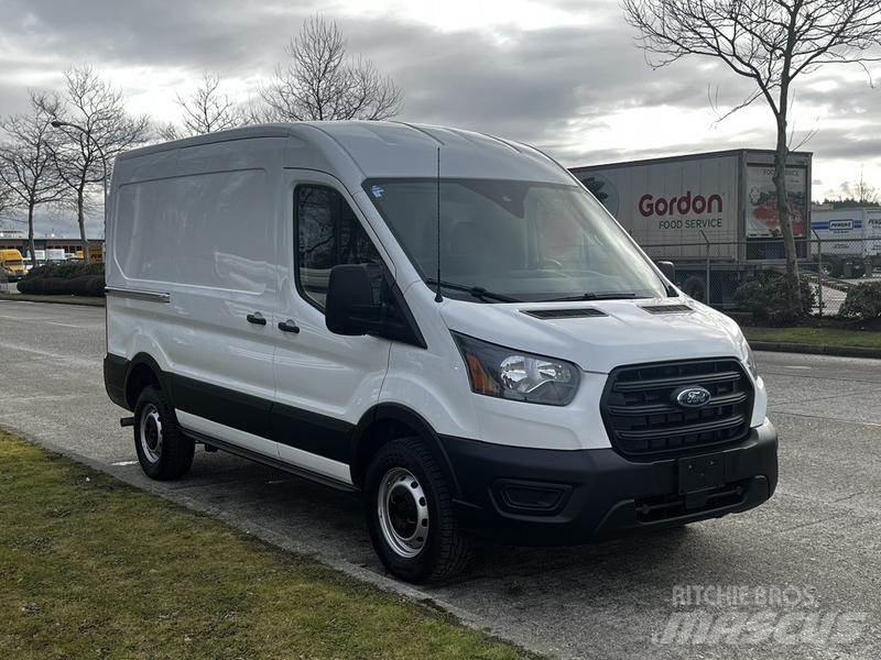 Ford Transit Pakettiautot