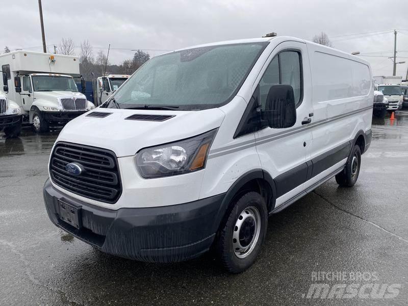 Ford Transit Pakettiautot