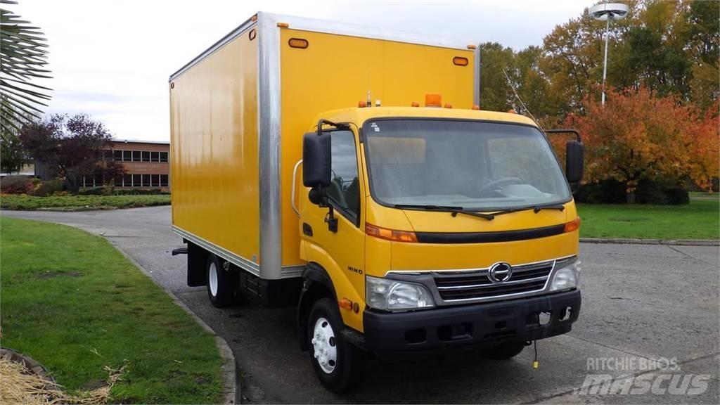 Hino 145 Pakettiautot