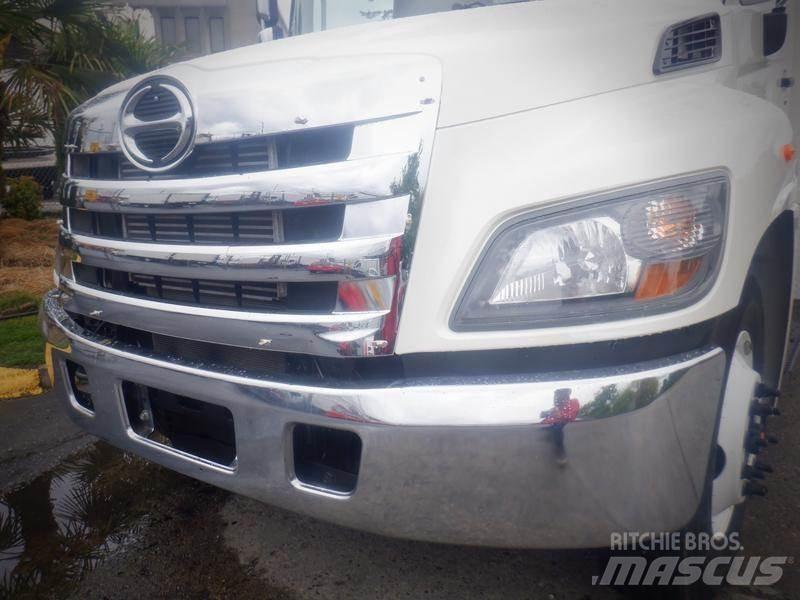 Hino 308 Tienhoitoautot