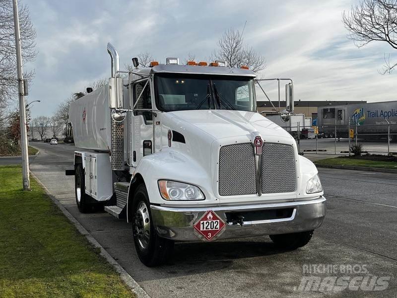 Kenworth T300 Säiliöautot
