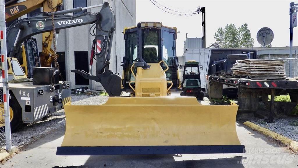 Komatsu D37PX-22 Telakaivukoneet