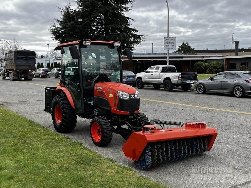 Kubota B2650 Lakaisuautot