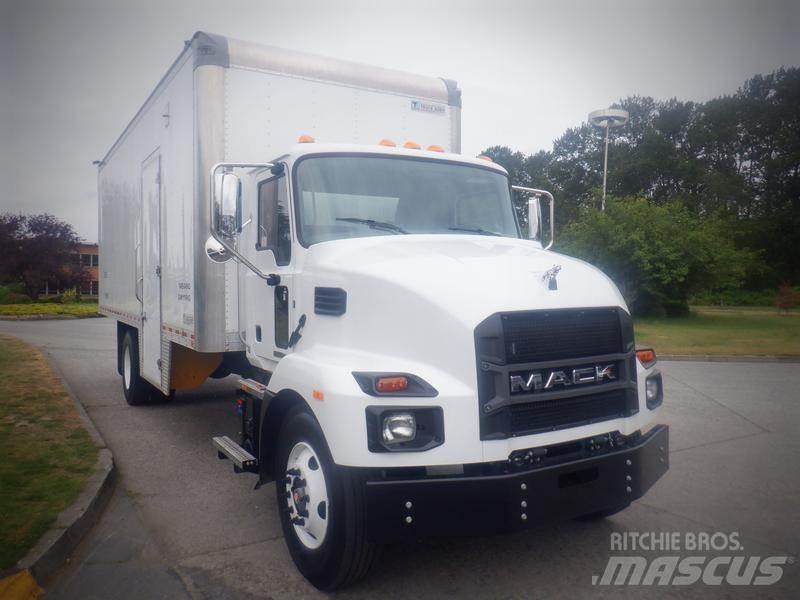 Mack MD Pakettiautot