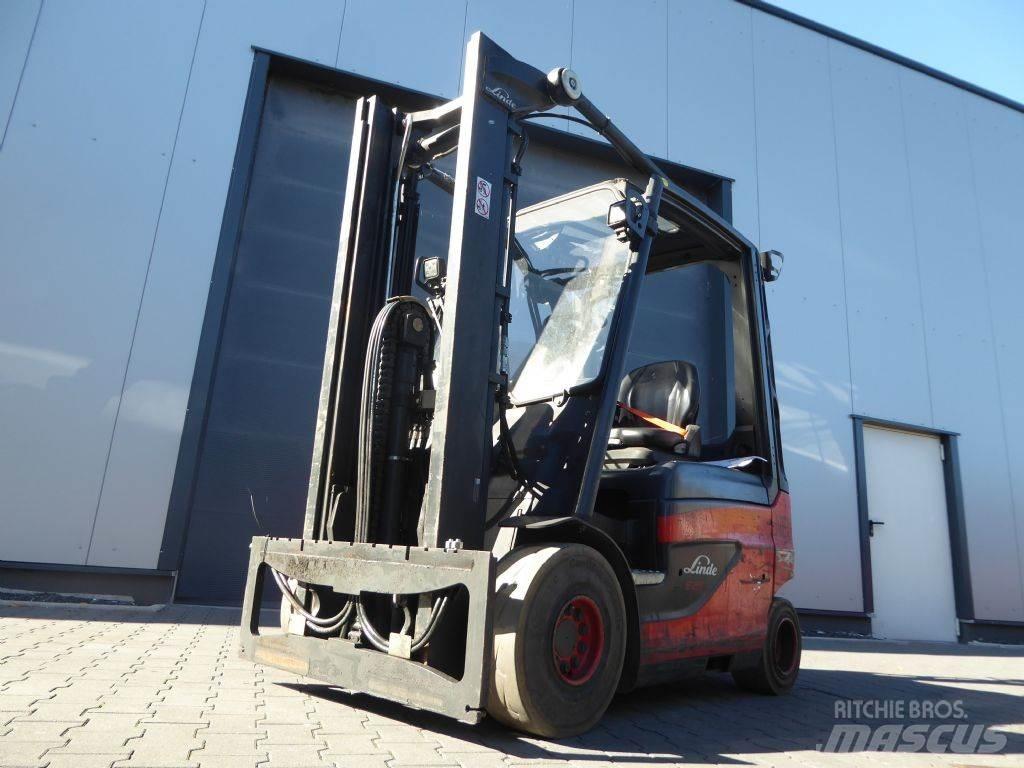 Linde E25-01 Sähkötrukit